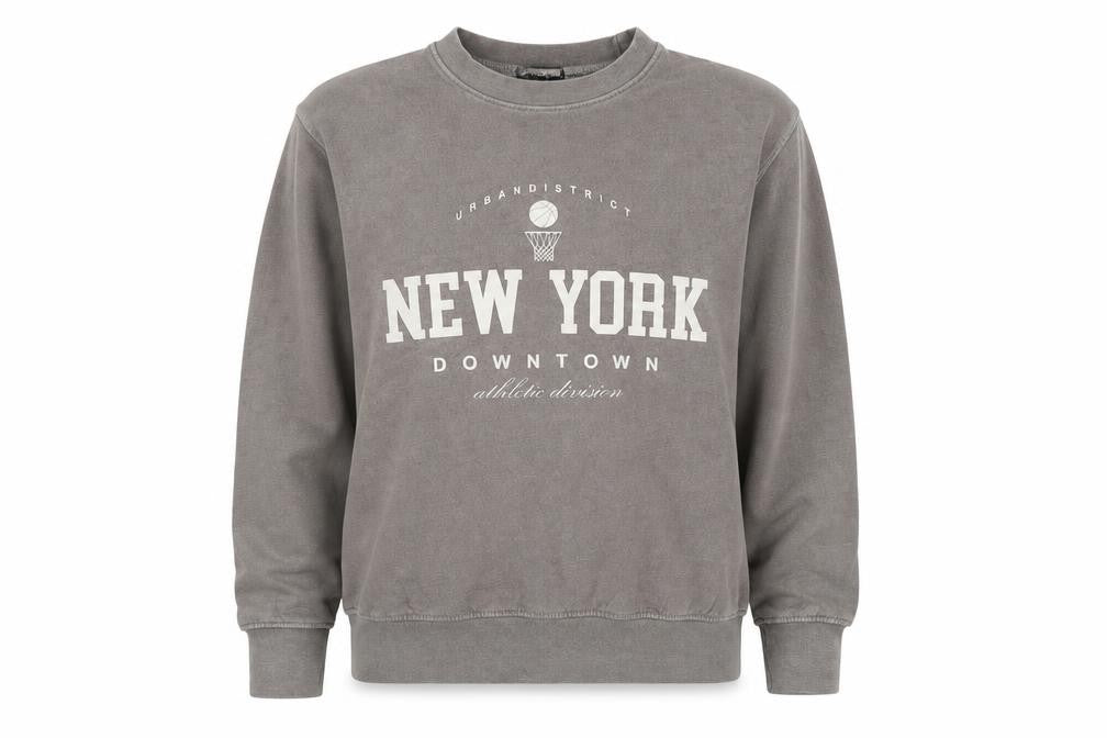 Front view of PRETTYLITTLETHING Women's Grey Pullover Sweatshirt S