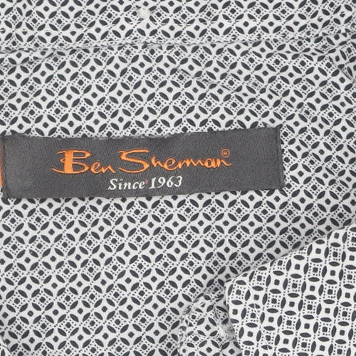 Ben Sherman Men's Medium Geometric Button-Up Shirt