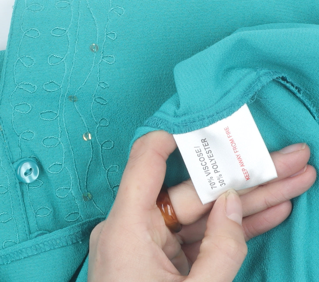 Style by EWM Women's Green Short Sleeve Blouse