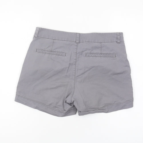 Old Navy Women's Grey Chino Shorts, Size 8, Mid-Rise