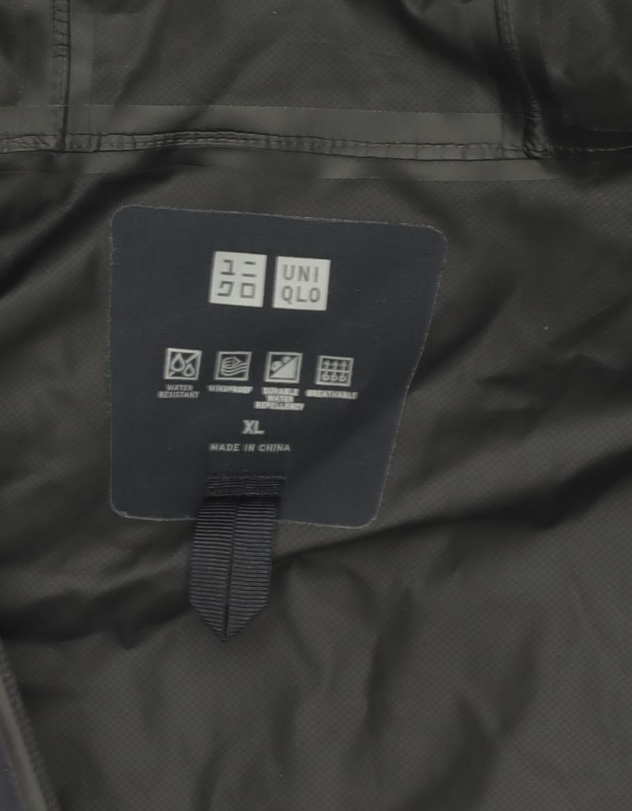 Uniqlo Men's Black XL Long Waterproof Rain Coat