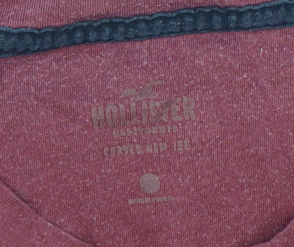 Hollister Men's Red Long Sleeve Crew Neck T-Shirt