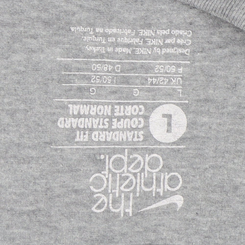 Nike Men's Grey Crew Neck Logo T-Shirt L