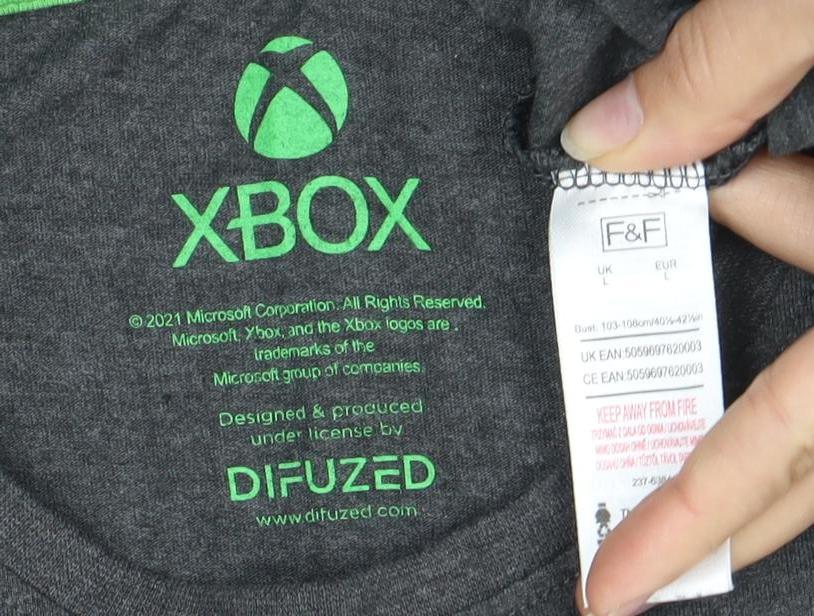 DIFUZED Men's Xbox Grey T-Shirt L - Gaming Graphic Tee