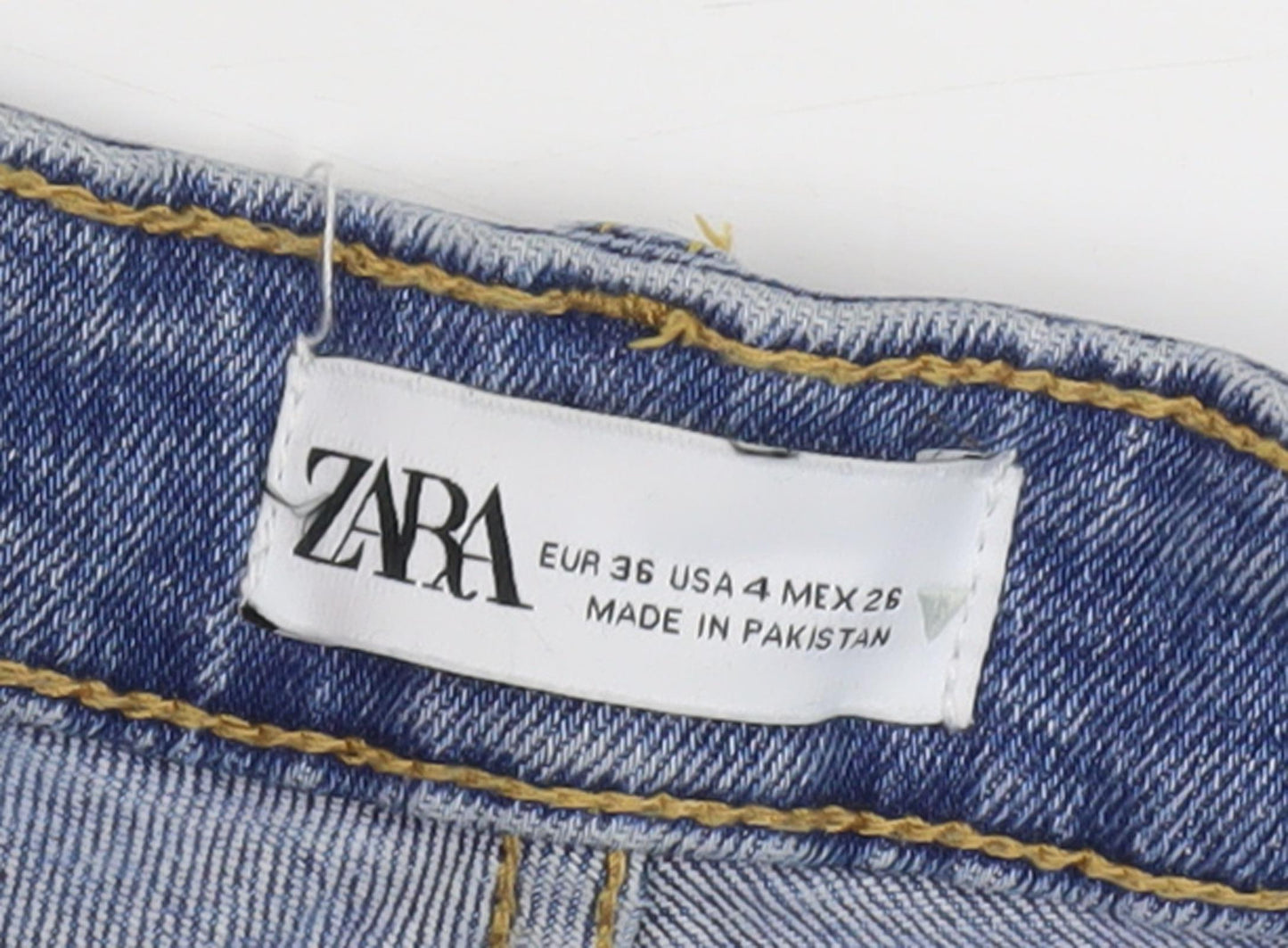 Zara Women's Blue Cropped Jeans Size 8 - Fringe Accent