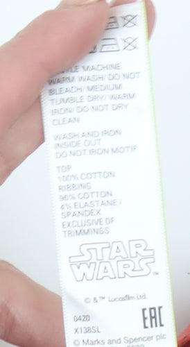 Marks and Spencer Boys Red Star Wars T-Shirt 8-9 Years