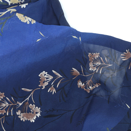 Lakeland Women's Blue Floral Skirt, Size 16