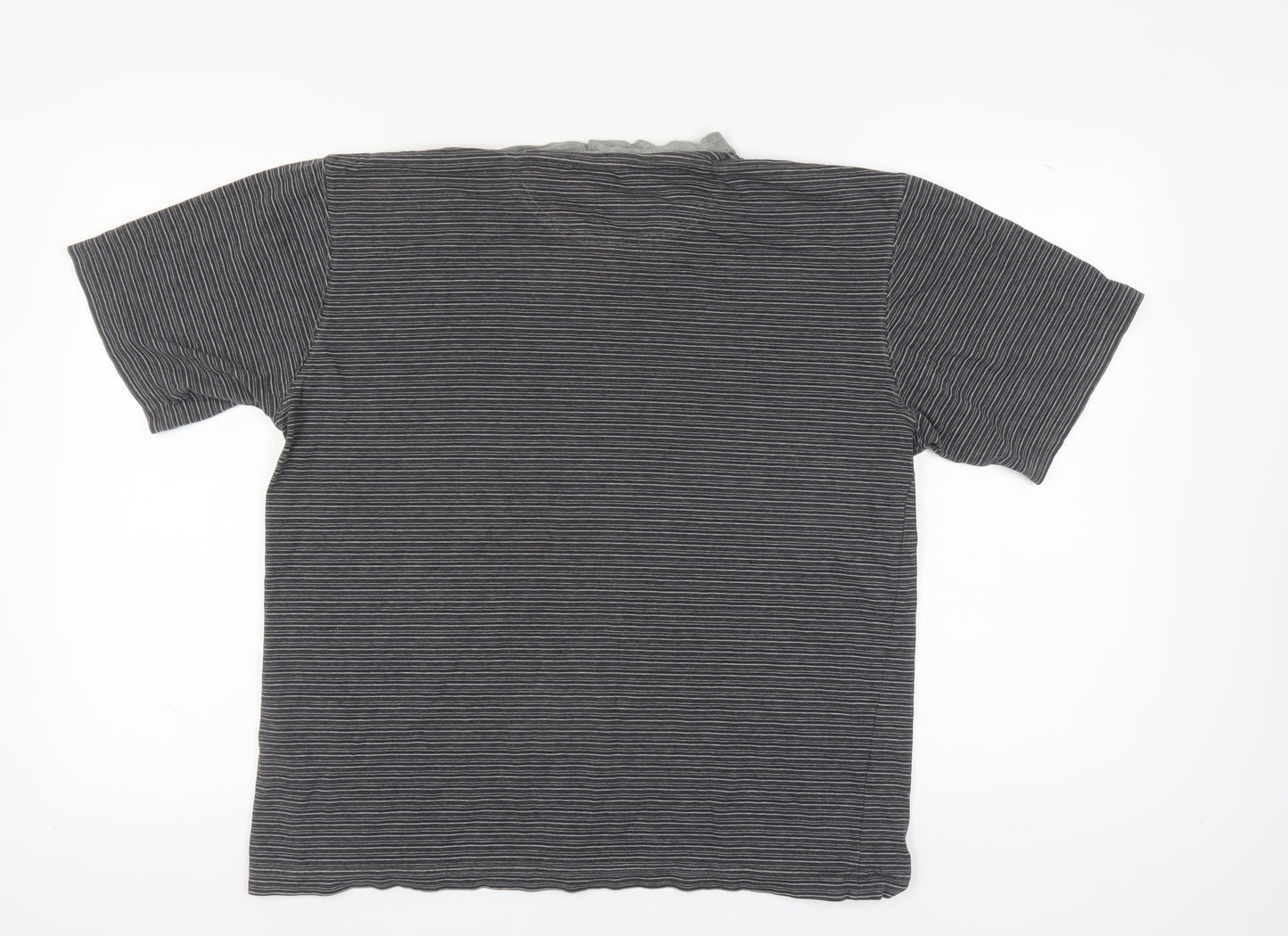 Debenhams Men’s Grey Striped V-Neck T-Shirt L