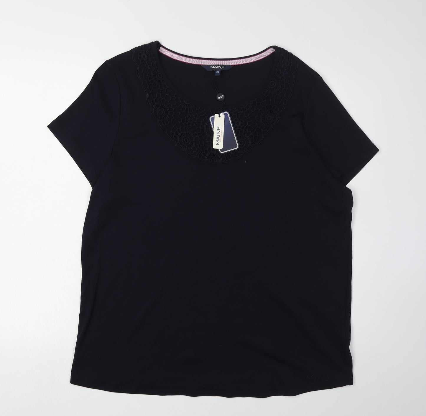 MAINE Black Women's Crochet Accented T-Shirt Size 20