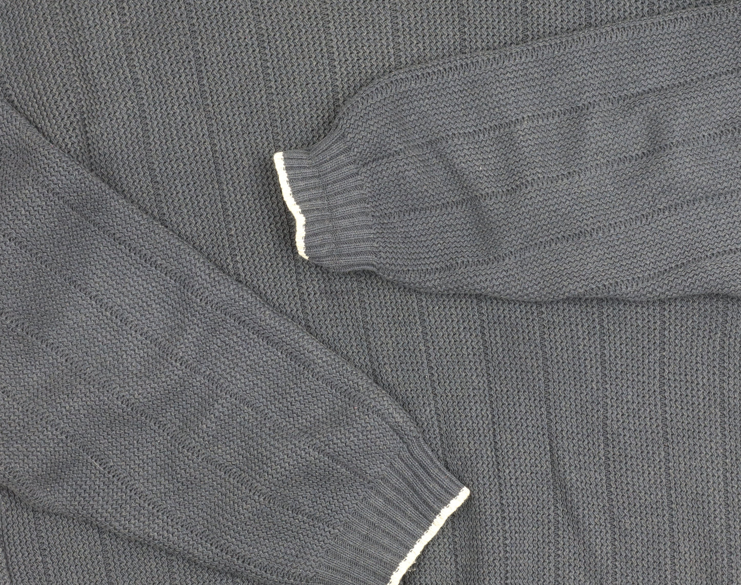 Fred Perry Men's Black Pullover Jumper XL