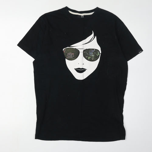 Bench Black Graphic T-shirt Size M Men's