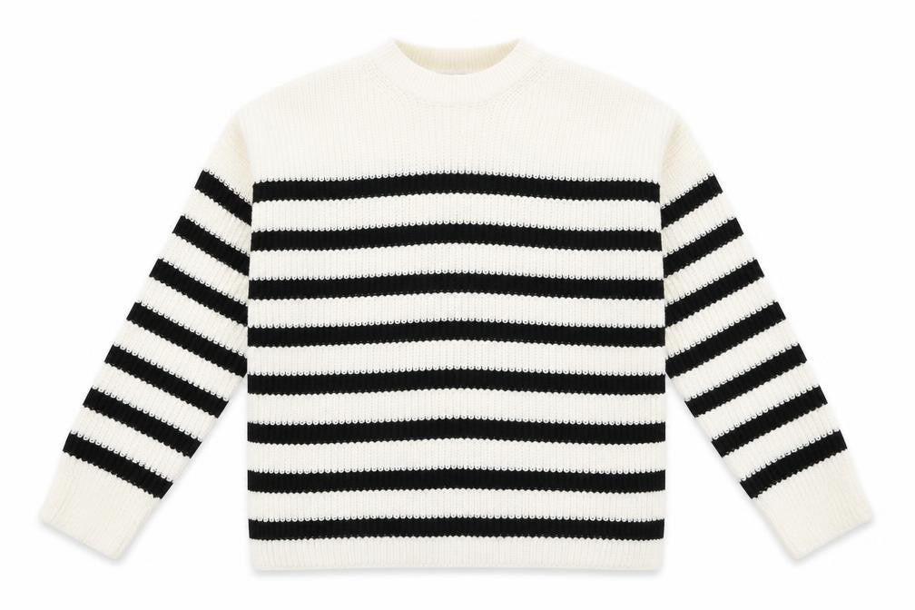 Front view of New Look Women's White Striped Knit Jumper S