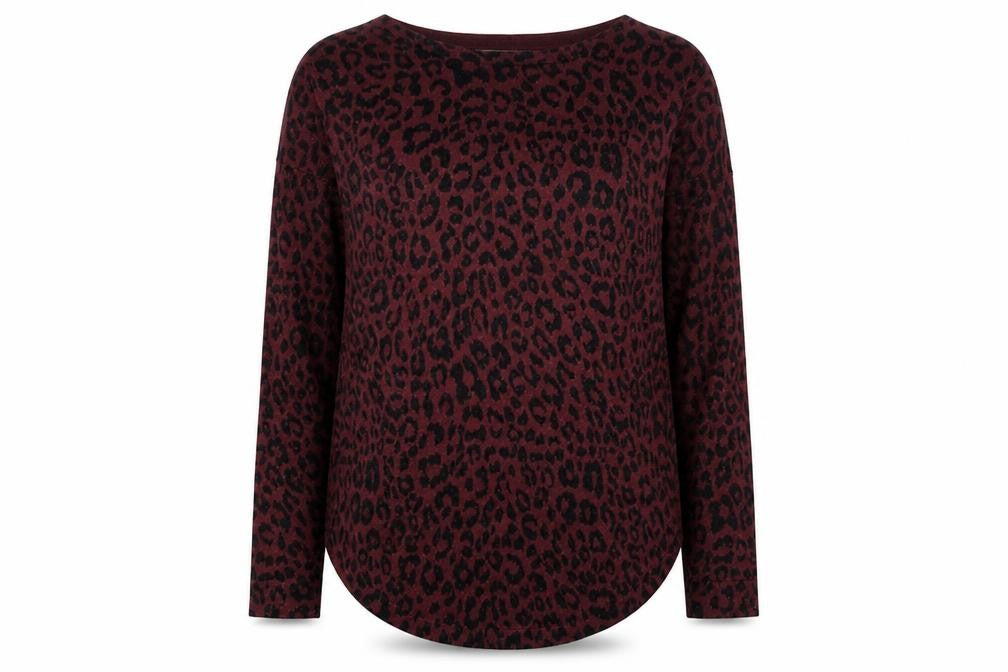 Front view of Oasis Women's Animal Print jumper M