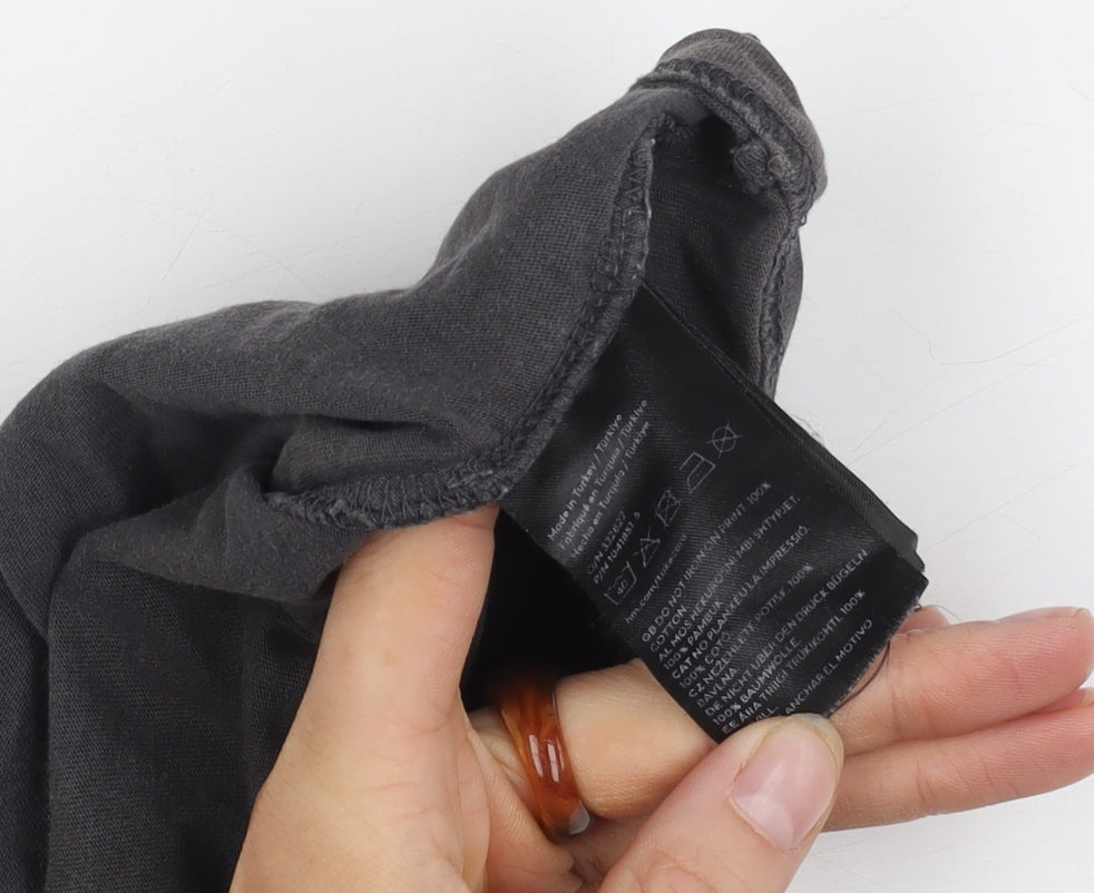 H&M Disney Black Graphic T-Shirt L