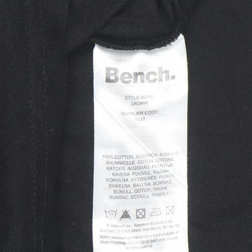 Bench Graphic T-shirt Size M
