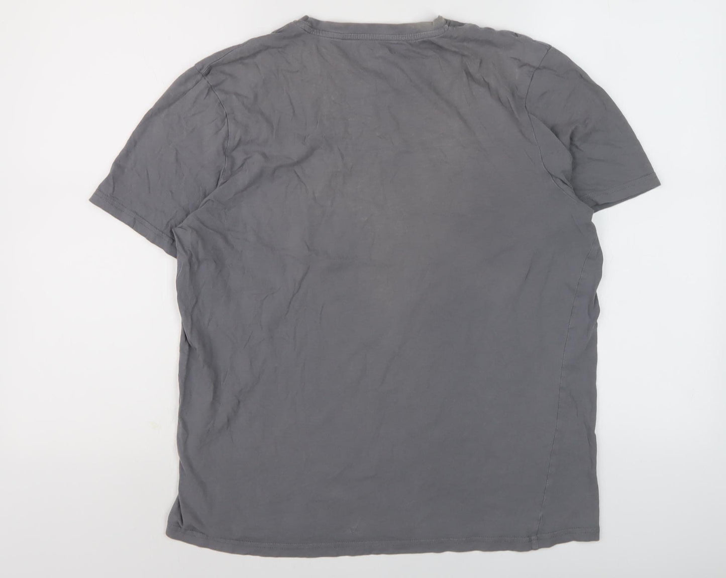 Bench Men's T-shirt Size L