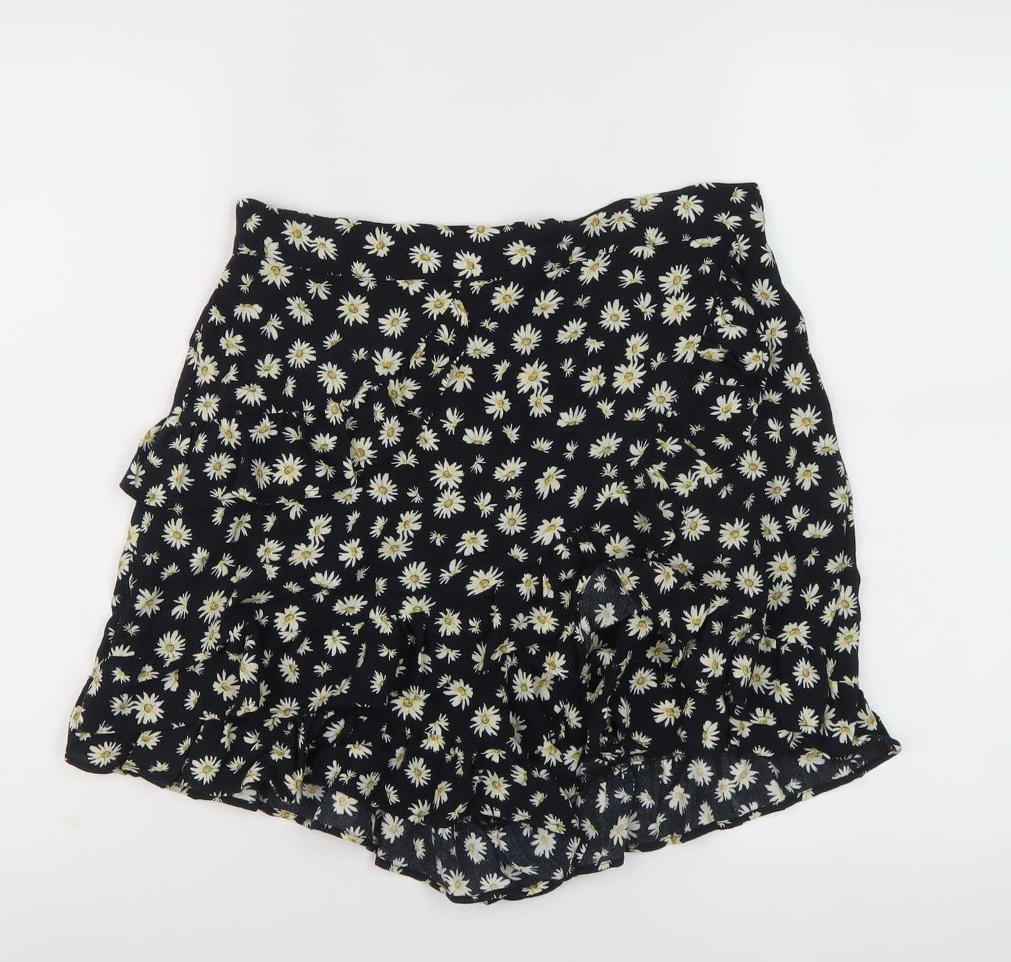 Zara Women's Black Floral Shorts M