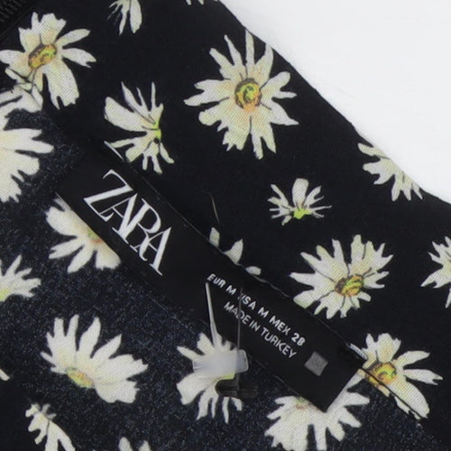 Zara Women's Black Floral Shorts M