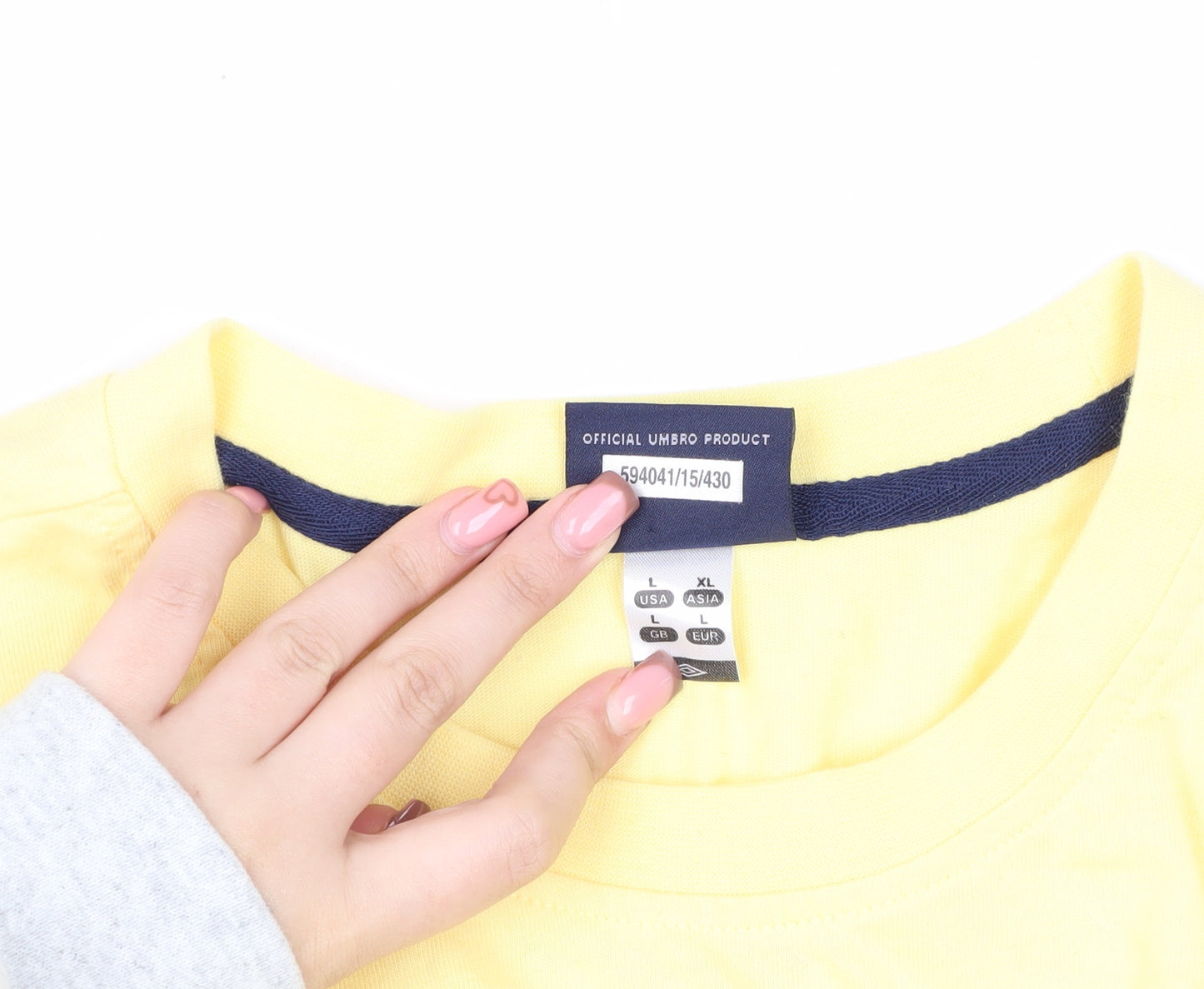 Umbro Men’s Yellow Crew Neck T-Shirt L