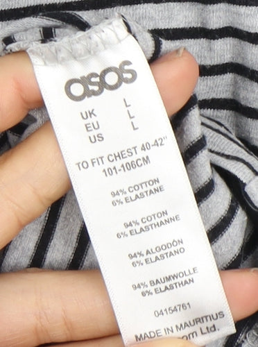 ASOS Men's White Striped Crew Neck T-Shirt - L