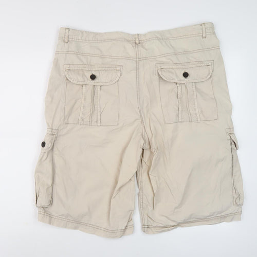 Uniform for the Generations Men's Beige Cargo Shorts Size 38 with Pockets