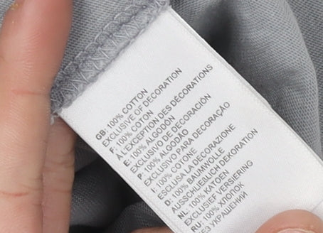 The North Face Men's Grey Cotton Logo T-Shirt L