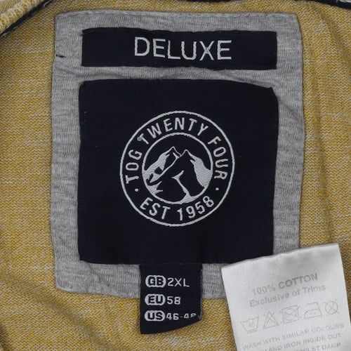 Deluxe Men's Gold 2XL Graphic Print T-Shirt