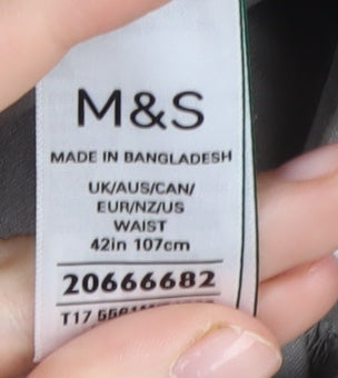 Marks and Spencer Men's Beige Chino Shorts 42 in Flat Front