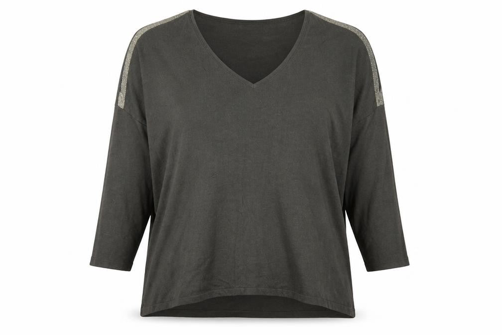 Front view of if it were me Women's Green M Basic V-Neck Jersey Top