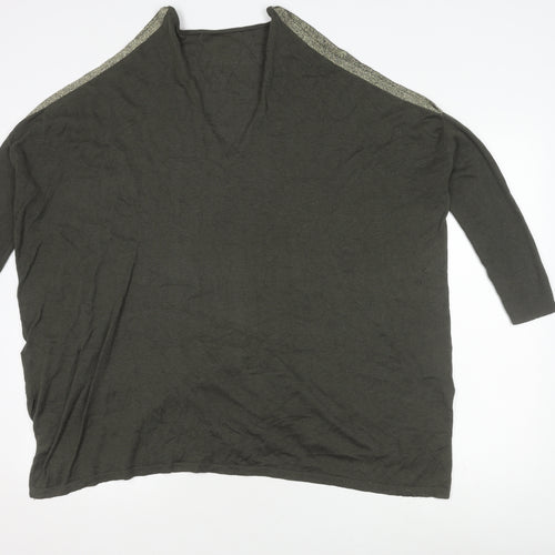 if it were me Women's Green M Basic V-Neck Jersey Top