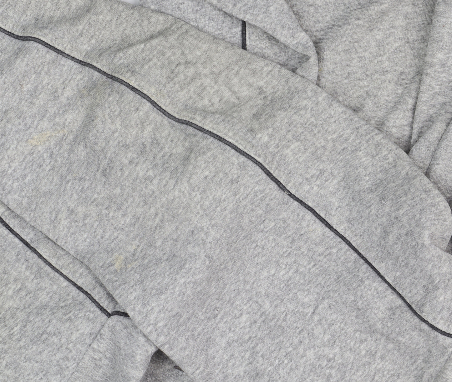 Umbro Men's Grey Sweatshirt M with Logo Accent
