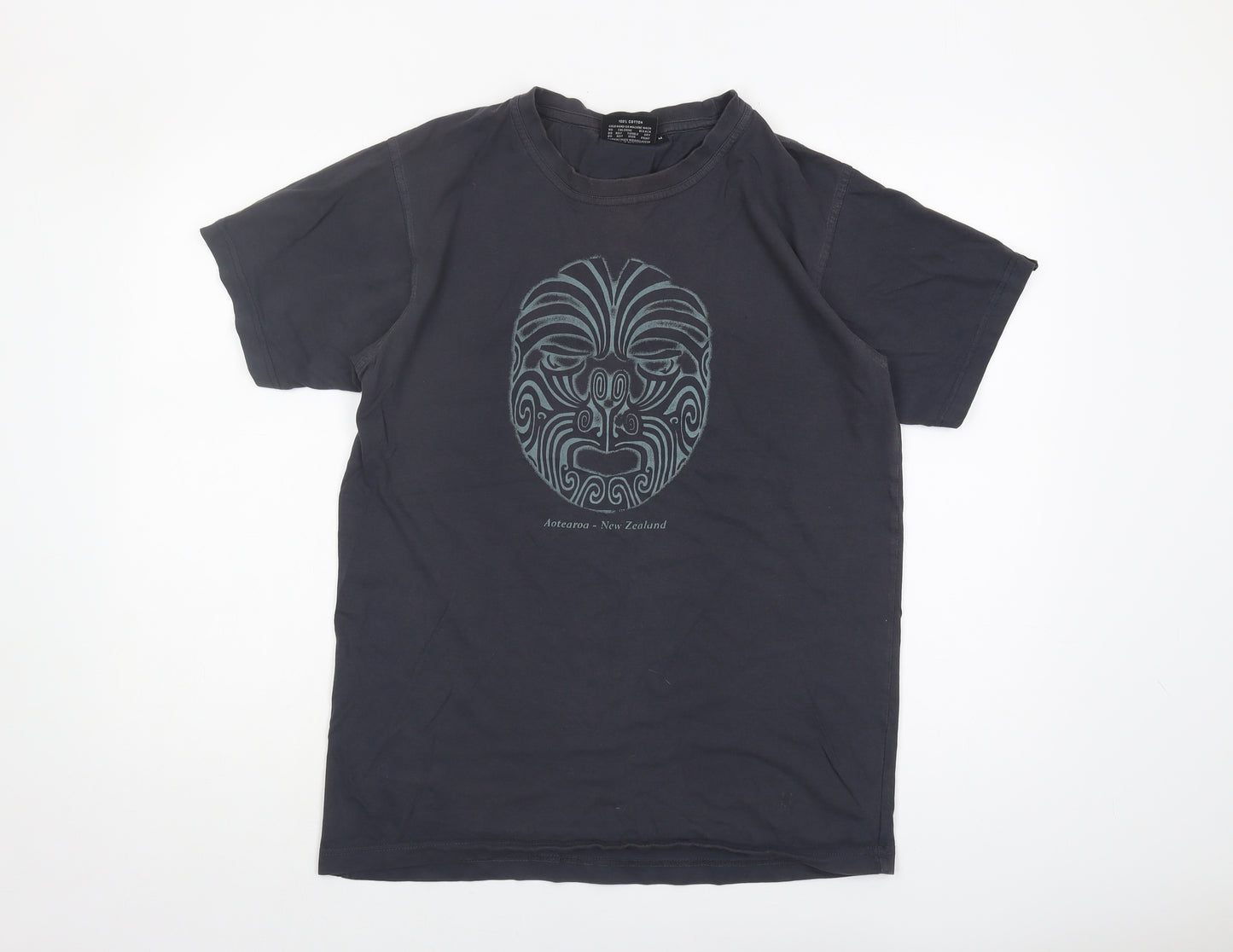Wild Kiwi Men's Black Tribal T-Shirt Medium