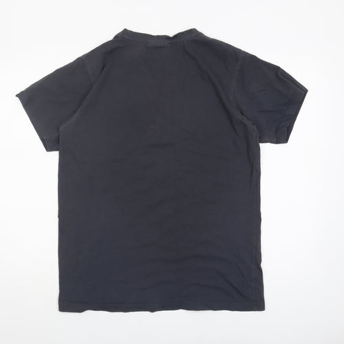 Wild Kiwi Men's Black Tribal T-Shirt Medium