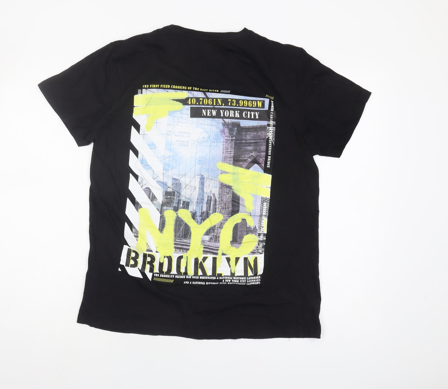 Brave Soul Men's Black Graphic Print T-Shirt - L