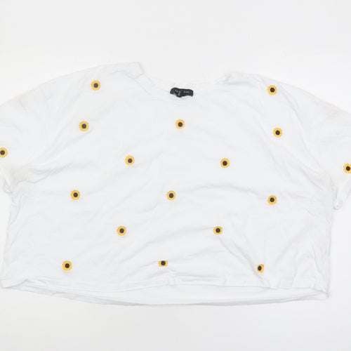 New Look Women's White Floral Cropped T-Shirt Size 22