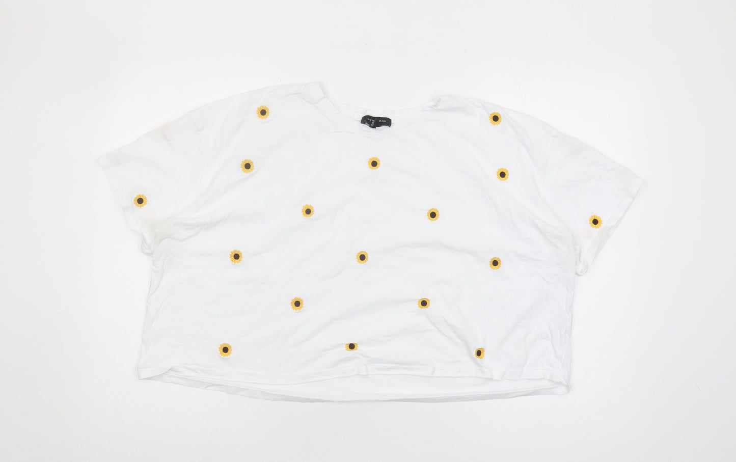 New Look Women's White Floral Cropped T-Shirt Size 22