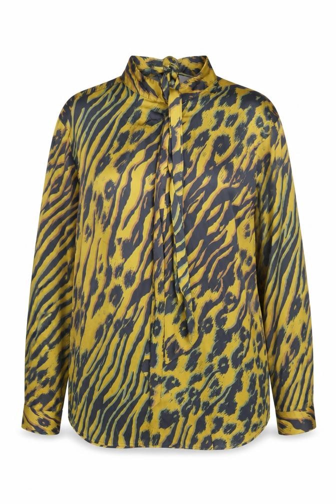 Front view of Asos Design Women's Multicoloured Animal Print Blouse 3XL