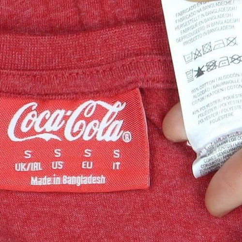 Coca-Cola Red Christmas T-Shirt, Men's Small, Graphic Print