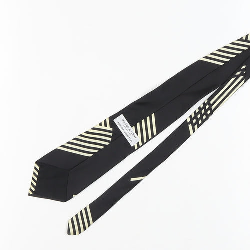 Woods & Gray Men's Black Striped Silk Tie