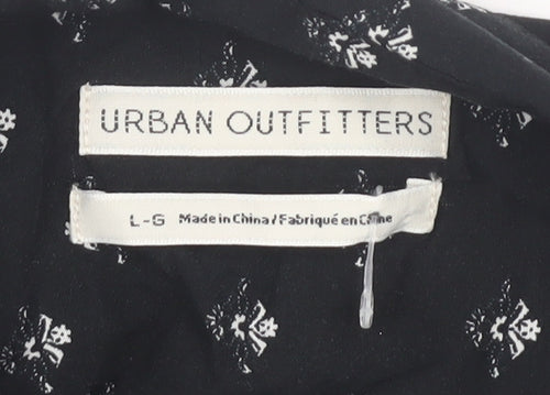 Urban Outfitters Women's Black Button-Up Shirt L