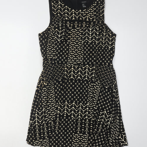 Forever 21 Women's Black Geometric Fit & Flare Dress M