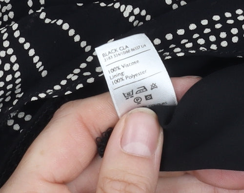 Berkertex Women's Black Geometric Sleeveless Top