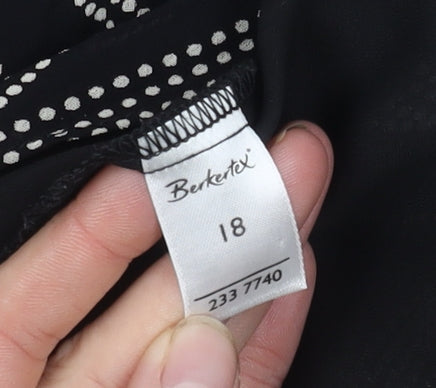 Berkertex Women's Black Geometric Sleeveless Top