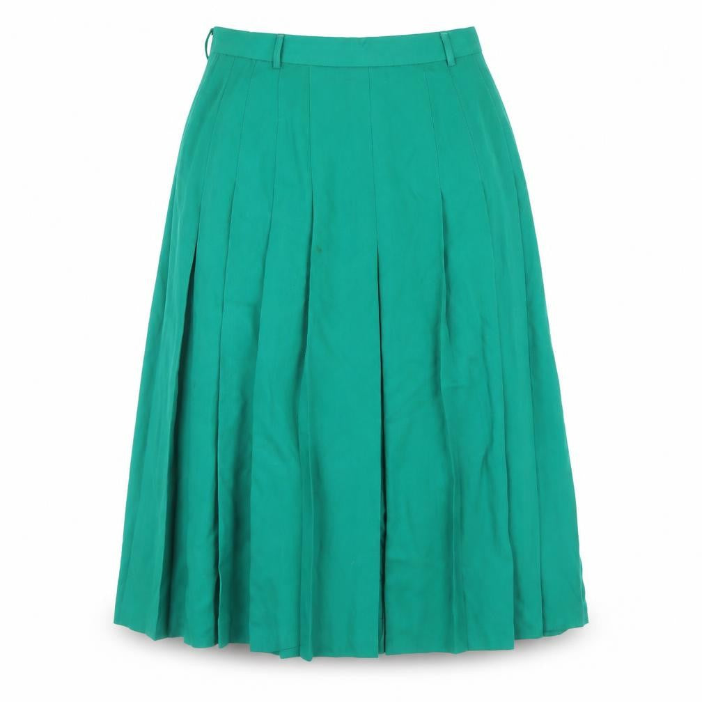 Front view of Viyella Women’s Green Pleated Skirt, size UK 14, Polyester/Wool