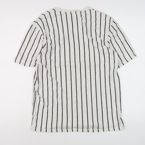 Pull & Bear Men's White Striped T-Shirt, Size M