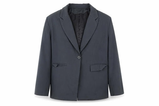 Front view of PRETTYLITTLETHING Women's Black Blazer, size 10