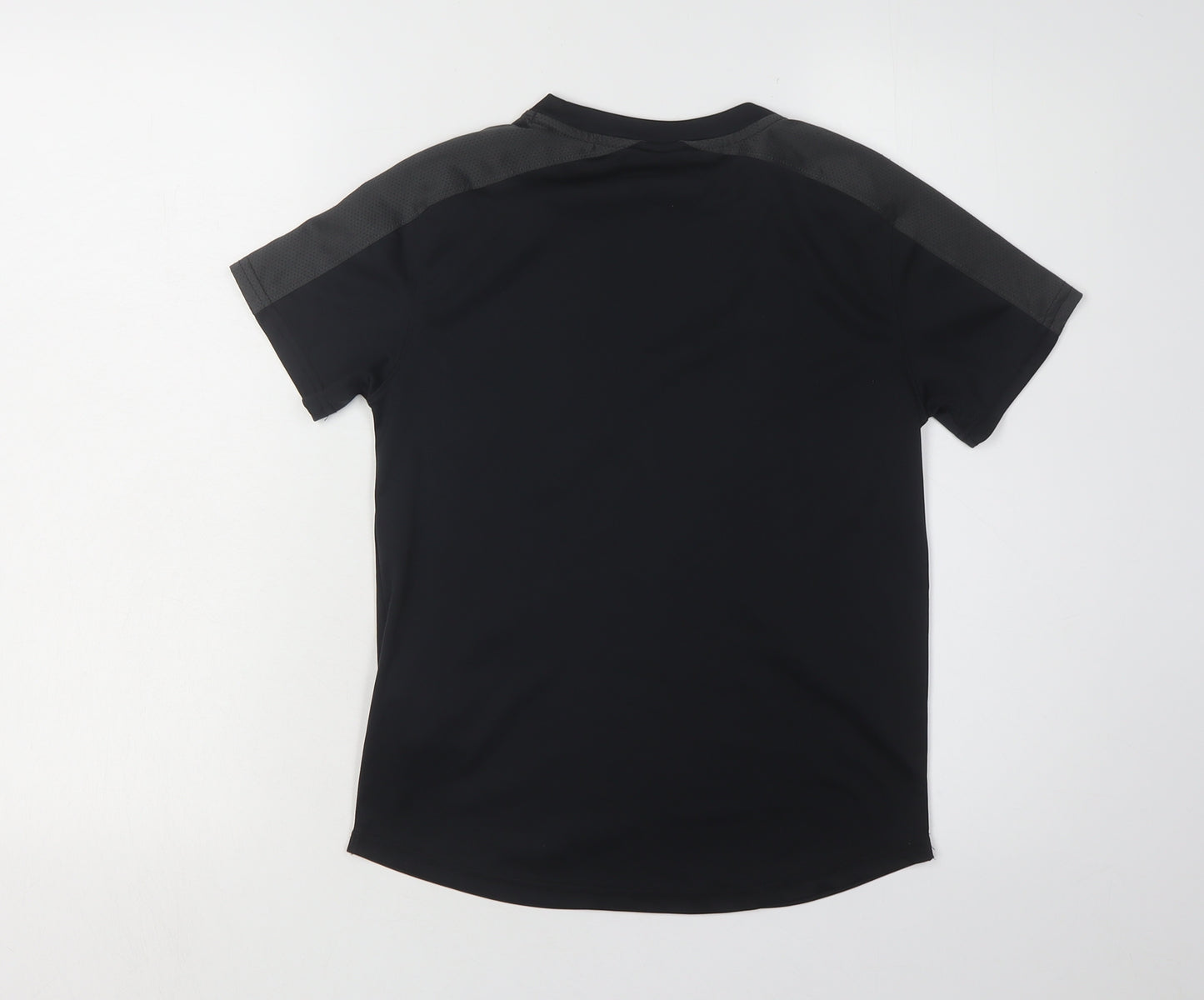 Under Armour Boys Black Gym T-Shirt L Relaxed Fit