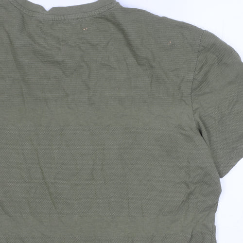 Ben Sherman Men's Green T-shirt, Size Large.
