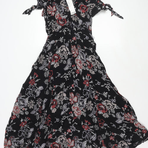Urban Outfitters Women's Black Floral Dress - Size S