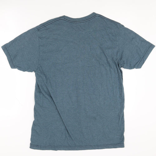 Well Worn Men's Blue USA Graphic T-Shirt, Medium